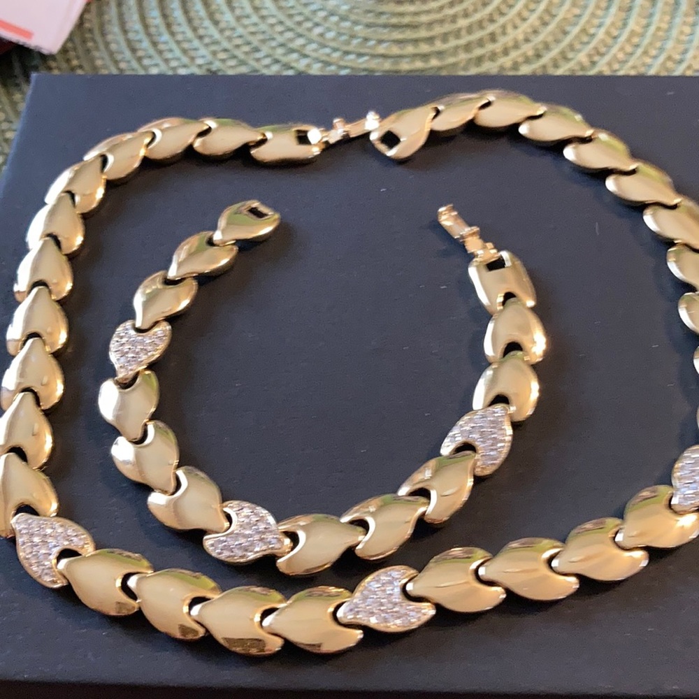 Gold Tone Choker and Bracelet Set